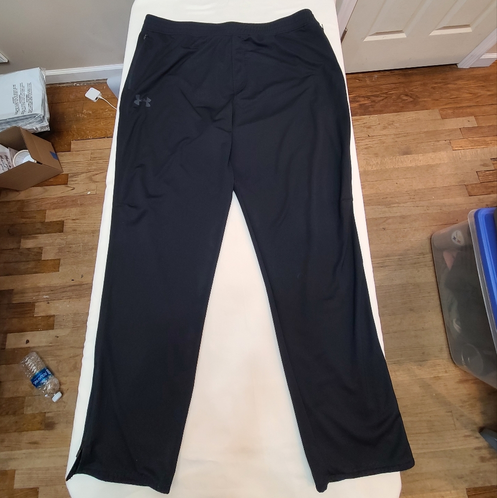 Under Armour black Jogging Pants 2xl